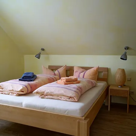 아파트 Ferienwohnung Koserow